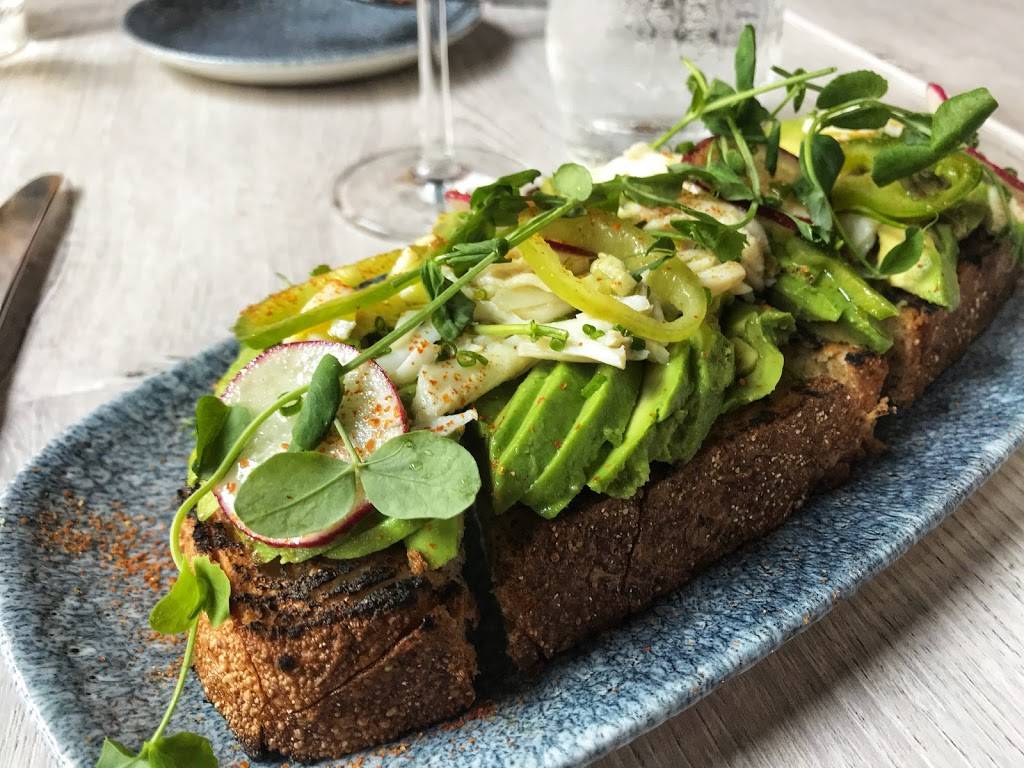 Avola Kitchen + Bar | restaurant | 625 N Morehall Rd, Malvern, PA 19355, USA | 4843288584 OR +1 484-328-8584