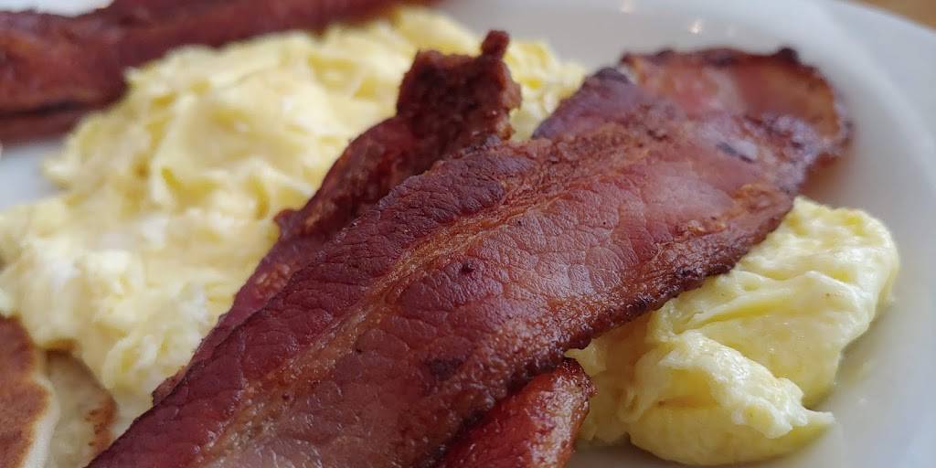 Pig N Pancake | restaurant | 12110 NE Glisan St, Portland, OR 97220, USA | 5032523457 OR +1 503-252-3457