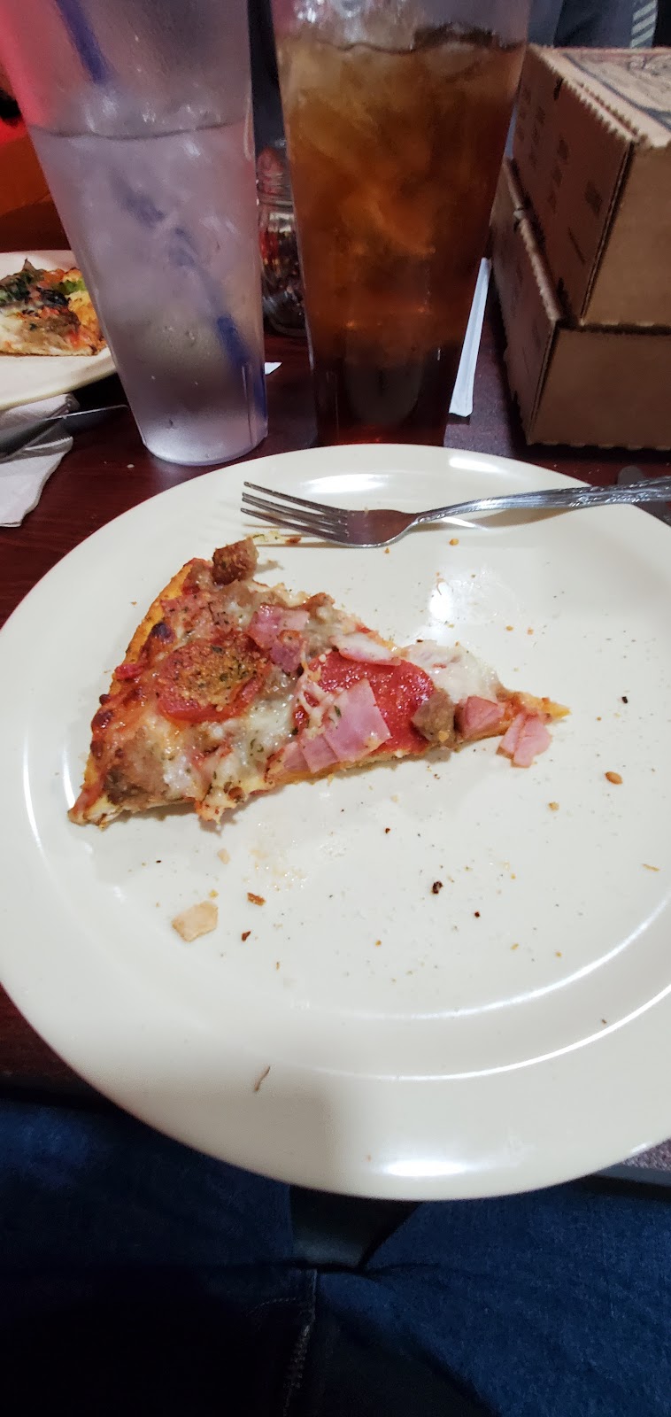 Bushs Pizza | meal delivery | 803 Central Blvd, Bull Shoals, AR 72619, USA | 8704454100 OR +1 870-445-4100