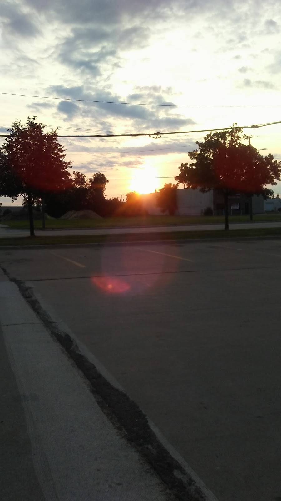 Subway | restaurant | 29505 Mound Rd, Warren, MI 48092, USA | 5865580100 OR +1 586-558-0100