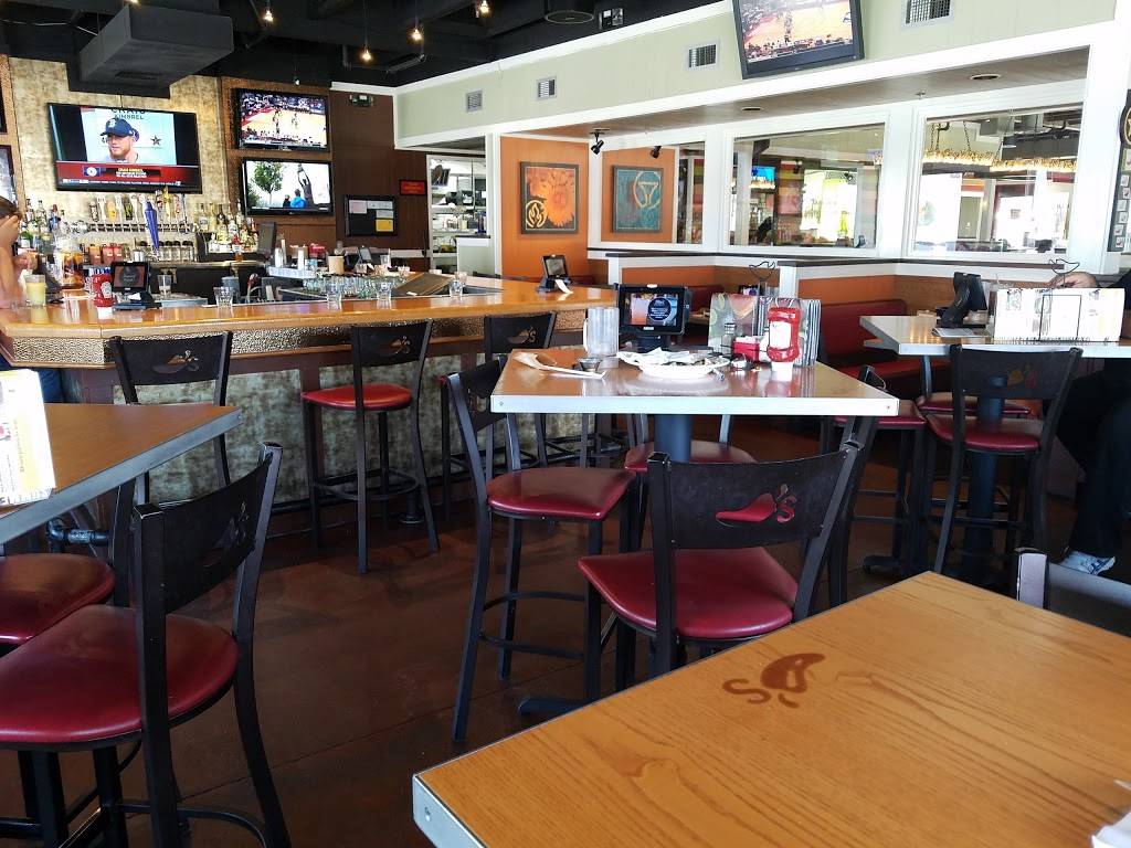 Chilis Grill & Bar | meal takeaway | 17240 Ventura Blvd, Encino, CA 91316, USA | 8189068469 OR +1 818-906-8469