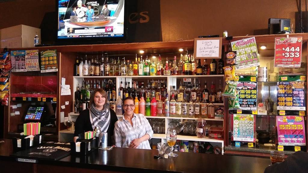 Twin Foxes | night club | 2718 Hewitt Ave, Everett, WA 98201, USA | 4252492299 OR +1 425-249-2299