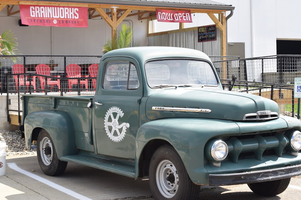 Grainworks Brewing Company | restaurant | 7790 Service Center Dr, West Chester Township, OH 45069, USA | 5134802337 OR +1 513-480-2337