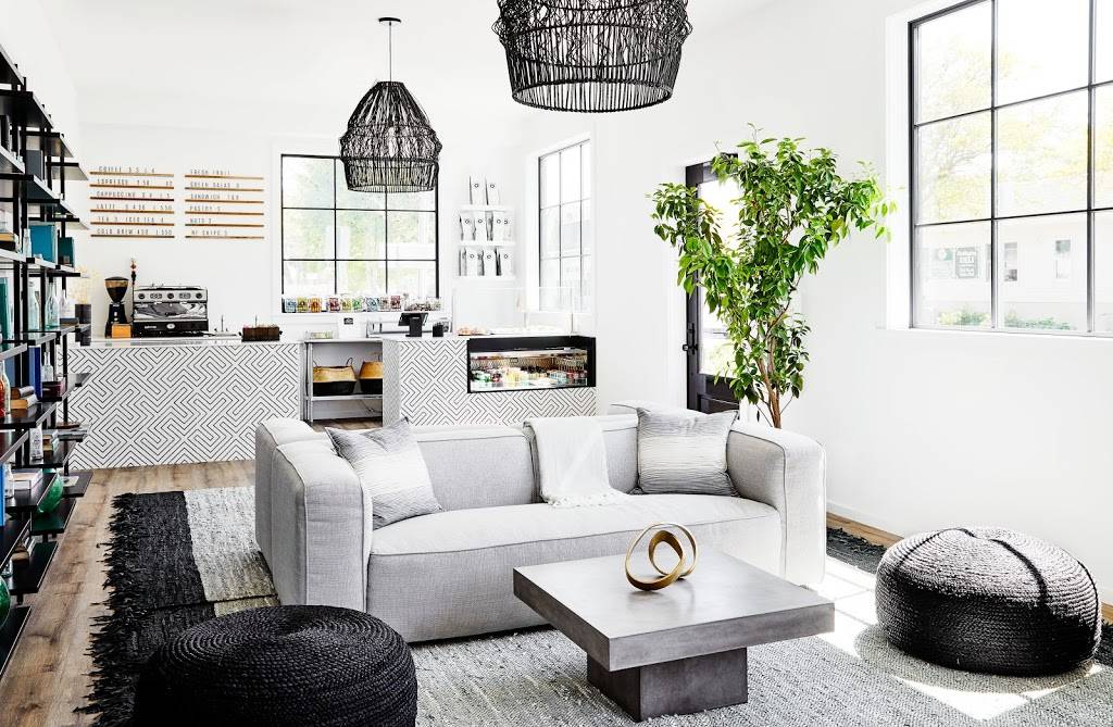 The Menhaden | restaurant | 207 Front St, Greenport, NY 11944, USA | 6313332777 OR +1 631-333-2777