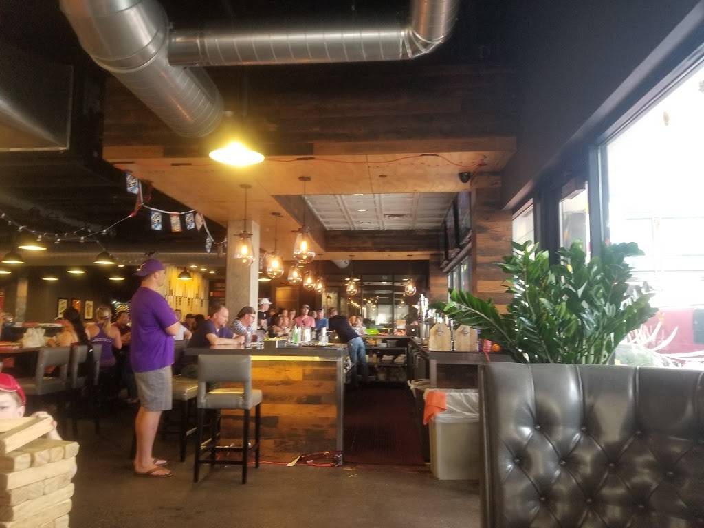 Rival House Sporting Parlour | restaurant | 411 Minnesota St, St Paul, MN 55101, USA | 6512550645 OR +1 651-255-0645