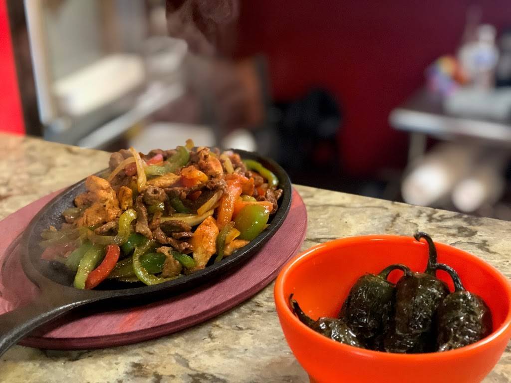 El Chaparro Mexican food | restaurant | 8613 W 95th St, Hickory Hills, IL 60457, USA | 7086757524 OR +1 708-675-7524