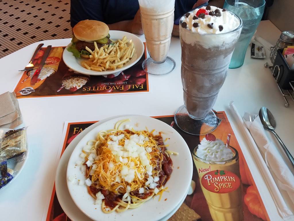Steak n Shake | restaurant | 10555 Ulmerton Rd, Largo, FL 33771, USA | 7275880848 OR +1 727-588-0848
