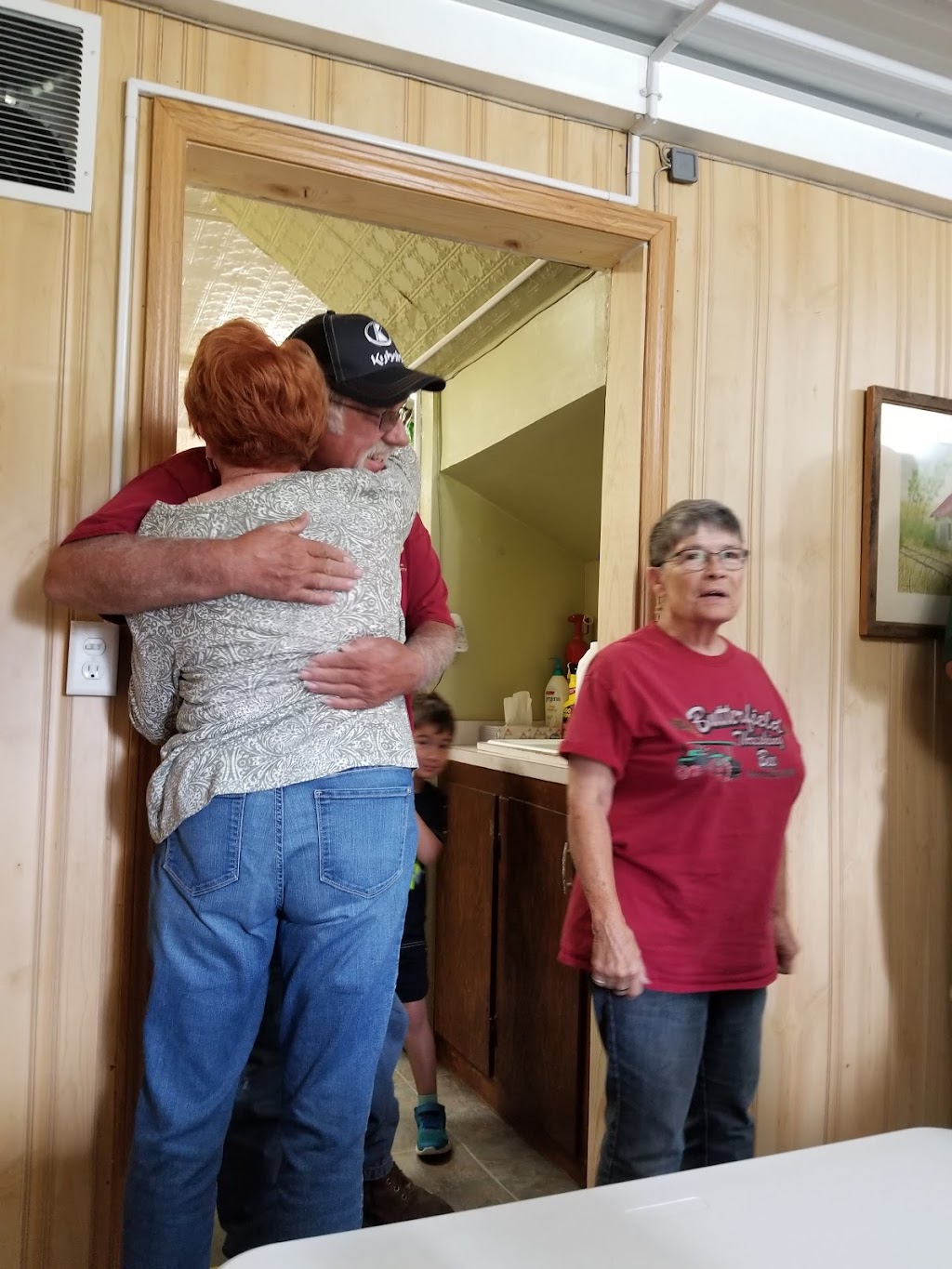 Ruffees Bar | restaurant | 113-127 N Main, Strandburg, SD 57265, USA | 6056762481 OR +1 605-676-2481