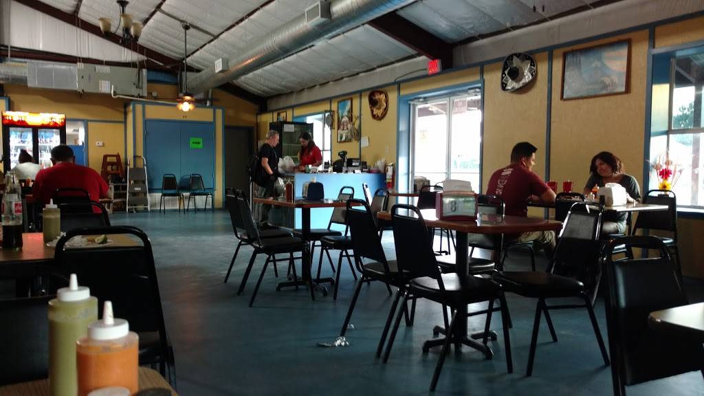 Taqueria Daysis Y Mariscos | restaurant | 101 5th St, Winfield, TX 75493, USA | 9035242404 OR +1 903-524-2404