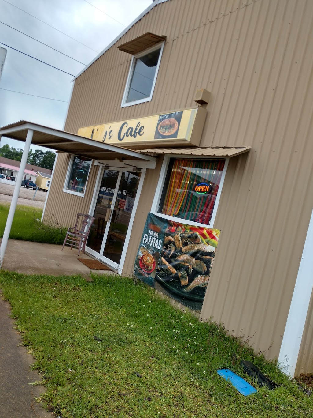 Lilys Cafe | restaurant | 2021 S Wheeler St, Jasper, TX 75951, USA | 4092025105 OR +1 409-202-5105
