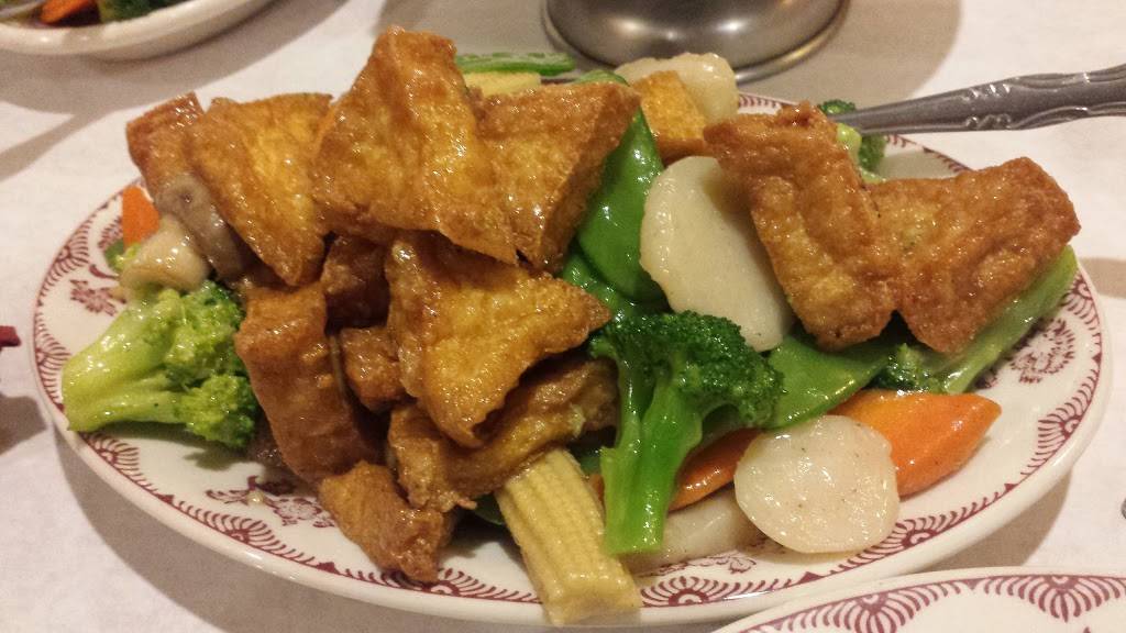 Wing Hoe Restaurant | restaurant | 5356 N Sheridan Rd, Chicago, IL 60640, USA | 7732754550 OR +1 773-275-4550