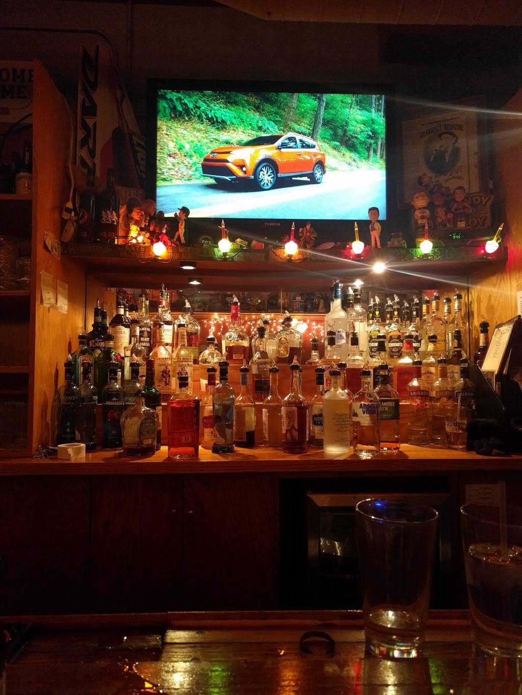 Mid Town Booths LLC | restaurant | 16934 Detroit Ave, Lakewood, OH 44107, USA | 2162271000 OR +1 216-227-1000