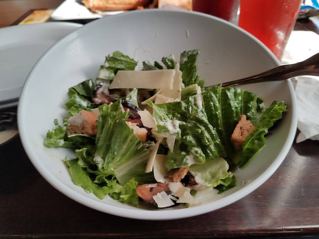 Mellow Mushroom | meal takeaway | 3012 W Cary St, Richmond, VA 23221, USA | 8043708210 OR +1 804-370-8210