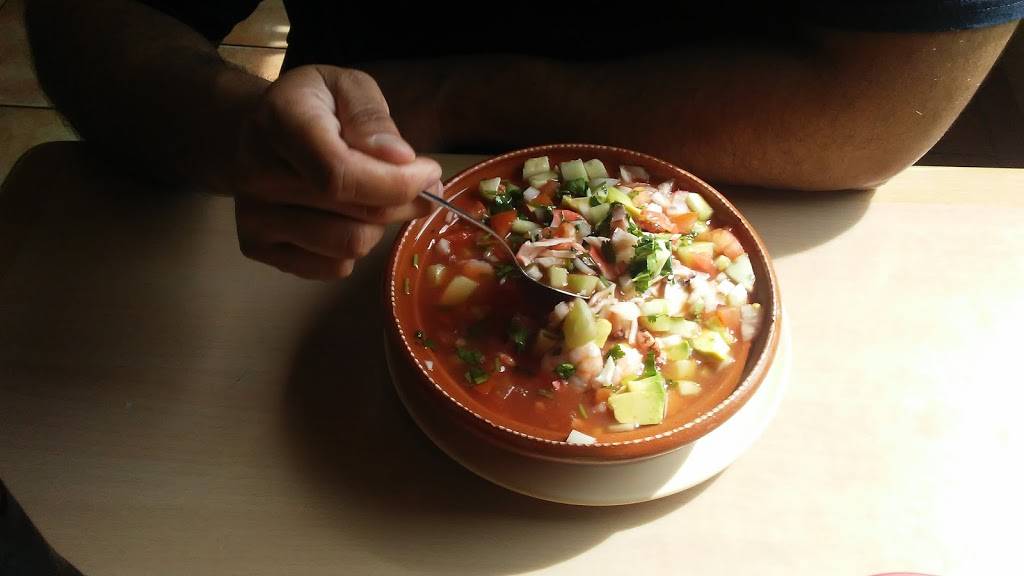 La Costeña Mexican Grill & Seafood | restaurant | 10870 Cedar Ave, Bloomington, CA 92316, USA | 9098774367 OR +1 909-877-4367