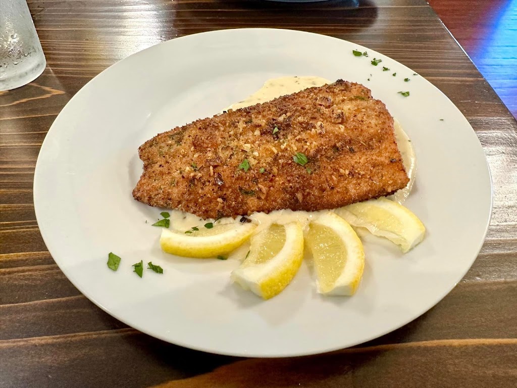 J. Leonard’s on Main | restaurant | 622 Main St, Blackshear, GA 31516, USA | 9128075536 OR +1 912-807-5536