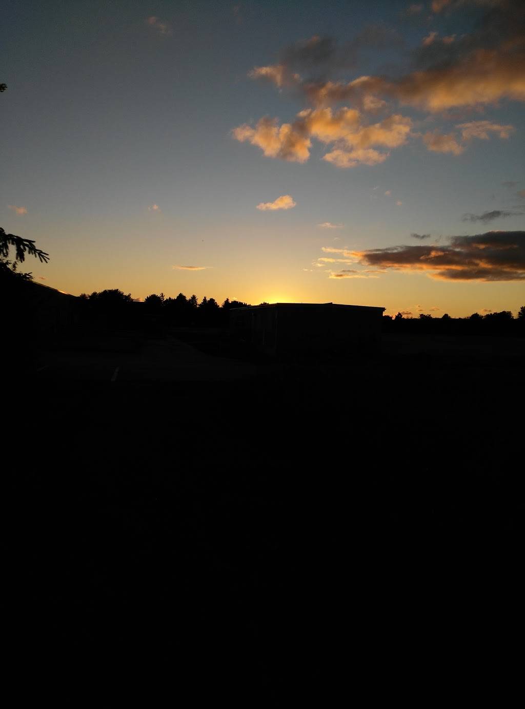 Venice Beach Pizzerias | restaurant | 1050 Paramount Drive, Stoney Creek, ON L8J 1P8, Canada | 9055607888 OR +1 905-560-7888