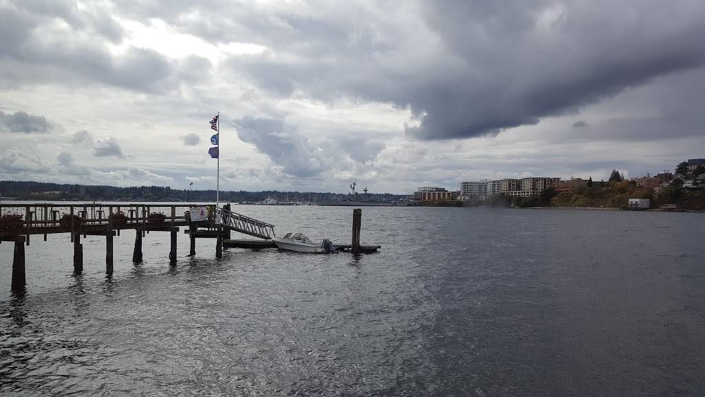 Boat Shed Restaurant | restaurant | 101 Shore Dr, Bremerton, WA 98310, USA | 3603772600 OR +1 360-377-2600