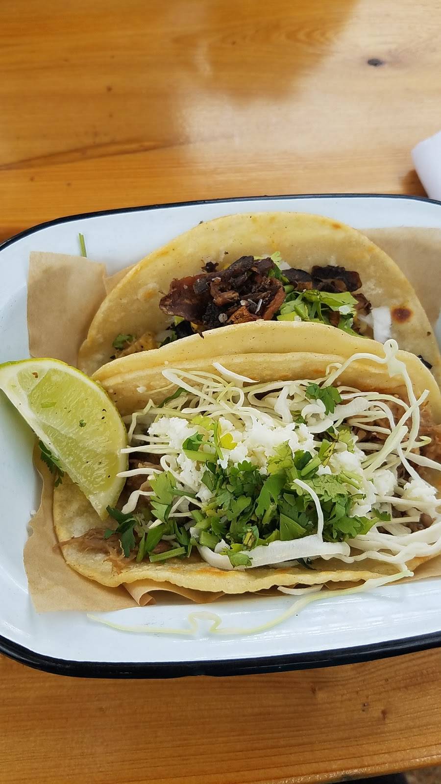 Taco Heads | restaurant | 1921 N Henderson Ave, Dallas, TX 75206, USA | 4697790143 OR +1 469-779-0143