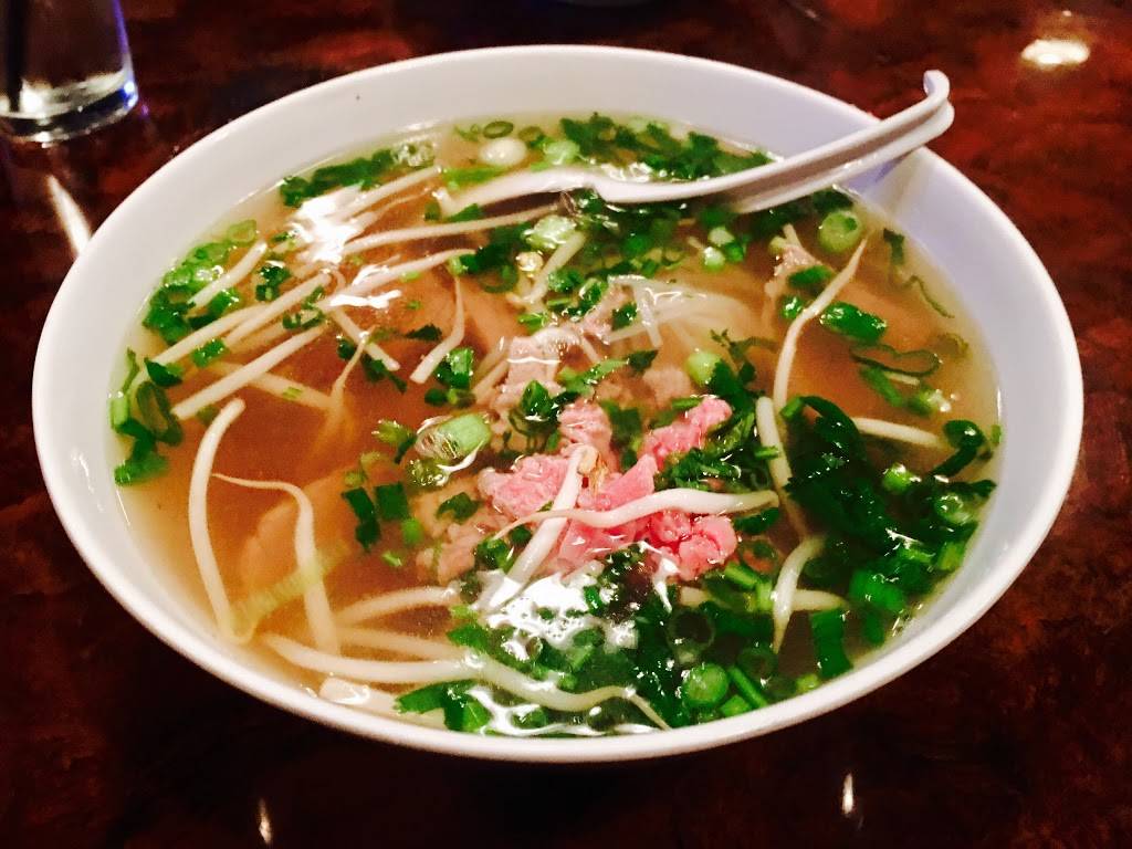 DaLat Vietnamese Restaurant and Bar | restaurant | 2537 N Fitzhugh Ave, Dallas, TX 75204, USA | 2148273200 OR +1 214-827-3200