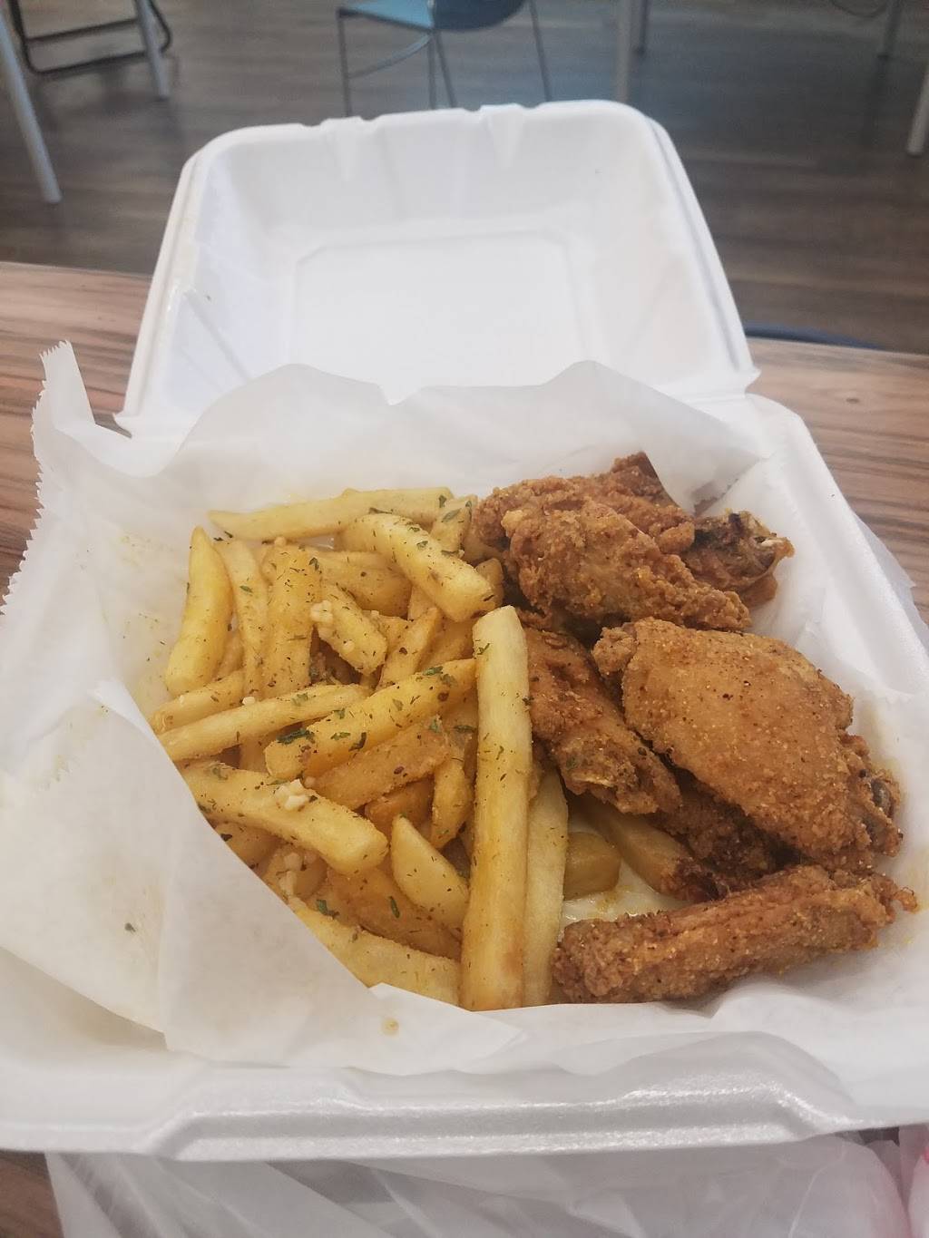 House of Mama Ds BBQ & Seafood | restaurant | 530 34th St S, St. Petersburg, FL 33711, USA | 7278009896 OR +1 727-800-9896