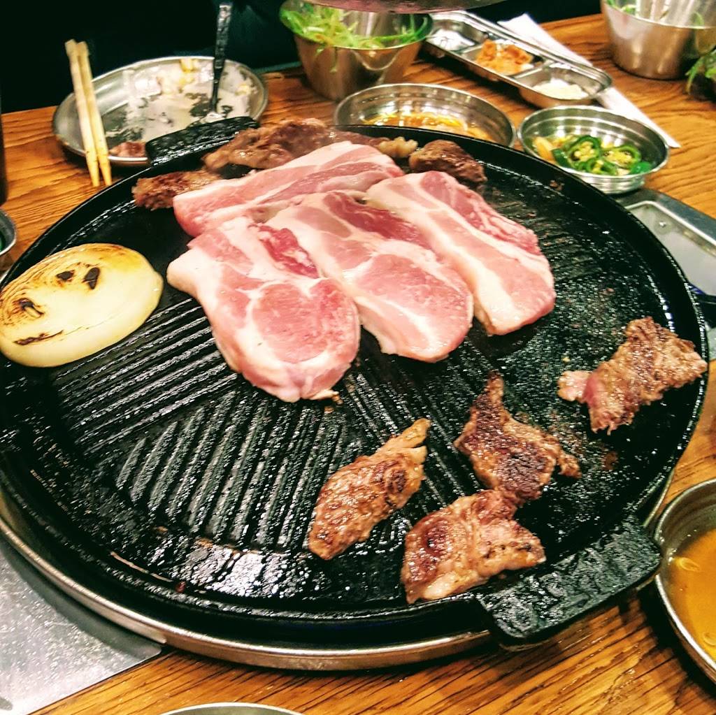 Jongro BBQ | restaurant | 155-14 Roosevelt Ave, Flushing, NY 11354, USA | 7189399330 OR +1 718-939-9330