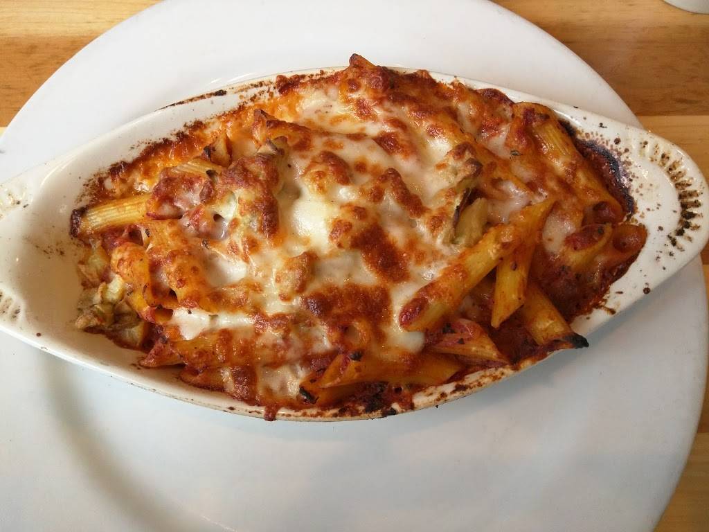 Fabrocinis Italian Kitchen | restaurant | 18608 Ventura Blvd, Tarzana, CA 91356, USA | 8183424490 OR +1 818-342-4490