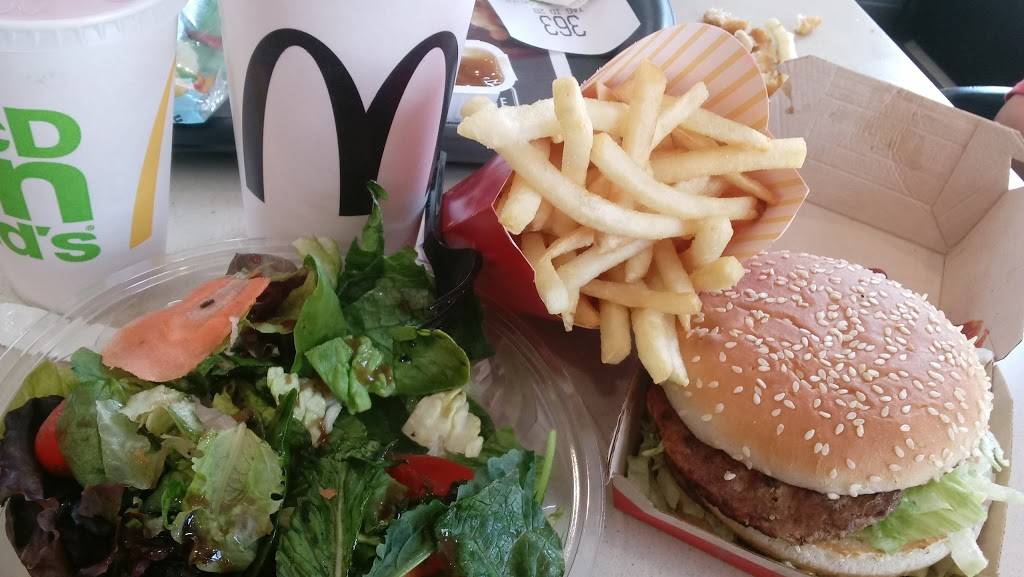 McDonalds | cafe | 907 US Hwy 17 S, Wauchula, FL 33873, USA | 8637734499 OR +1 863-773-4499