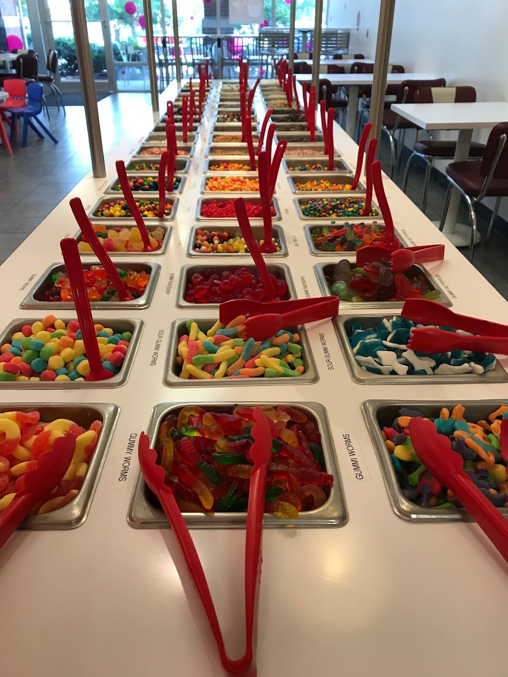 Cherry On Top - Frozen Yogurt | restaurant | 2801 Pine Lake Rd, Lincoln, NE 68516, USA | 4022616111 OR +1 402-261-6111