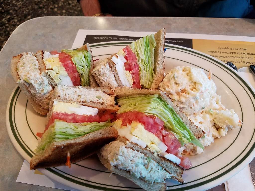 Skyline Diner | restaurant | 271-27 Union Tpke, Queens, NY 11040, USA | 7183471195 OR +1 718-347-1195