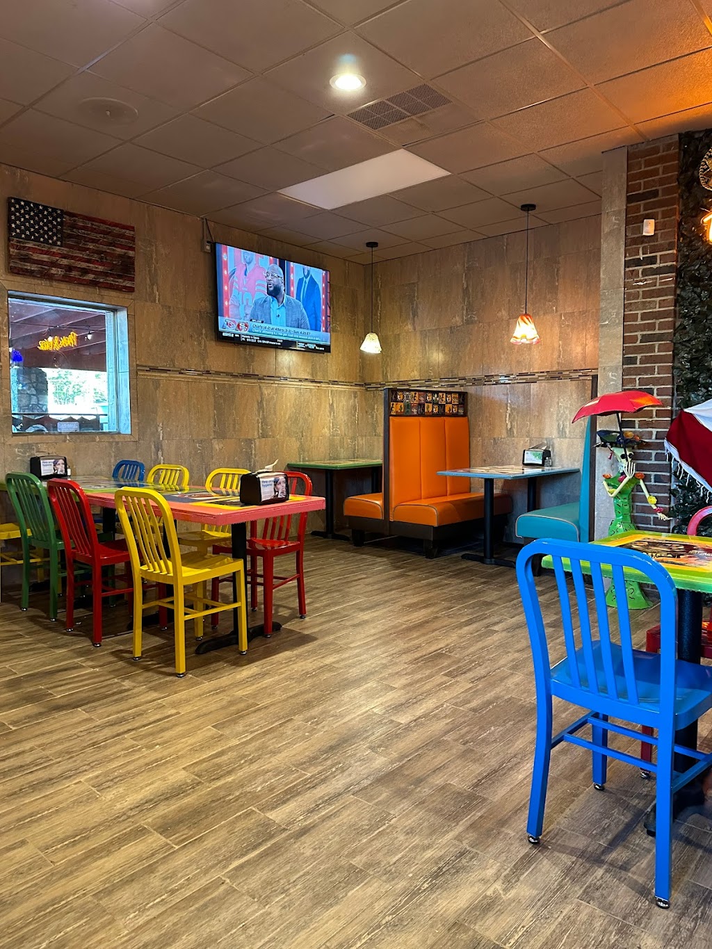 Papas & Beer | restaurant | 511 N Main St, Mauldin, SC 29662, USA | 8645091195 OR +1 864-509-1195