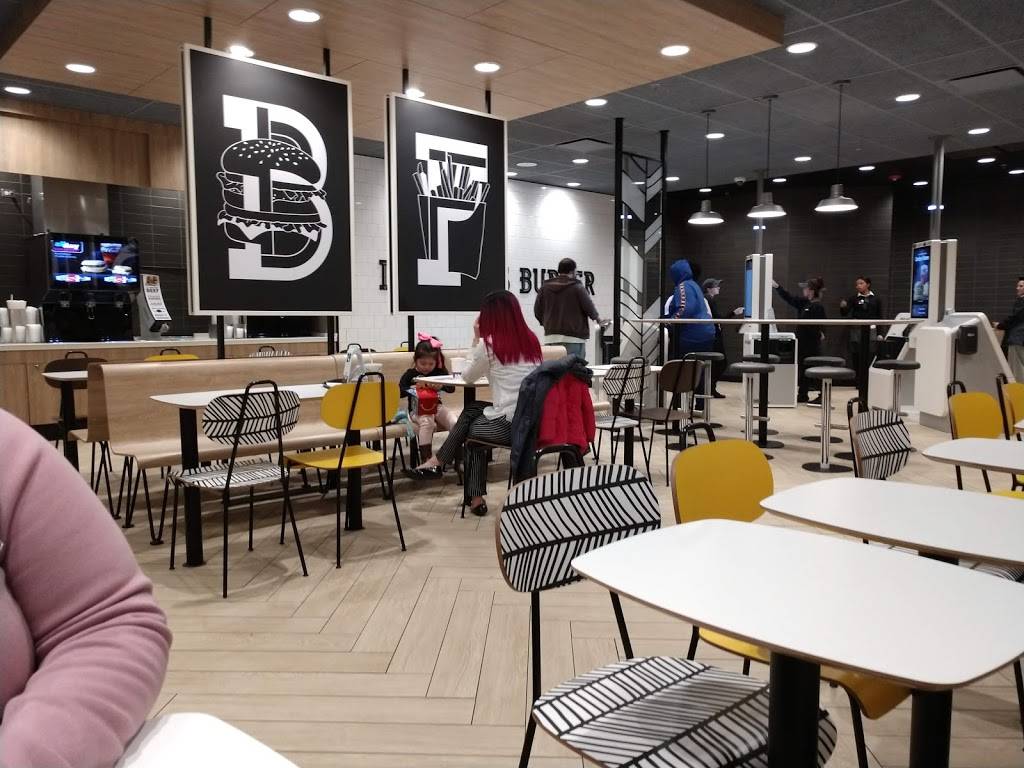 McDonalds | cafe | 100 N Bolingbrook Dr, Bolingbrook, IL 60440, USA | 6307390080 OR +1 630-739-0080
