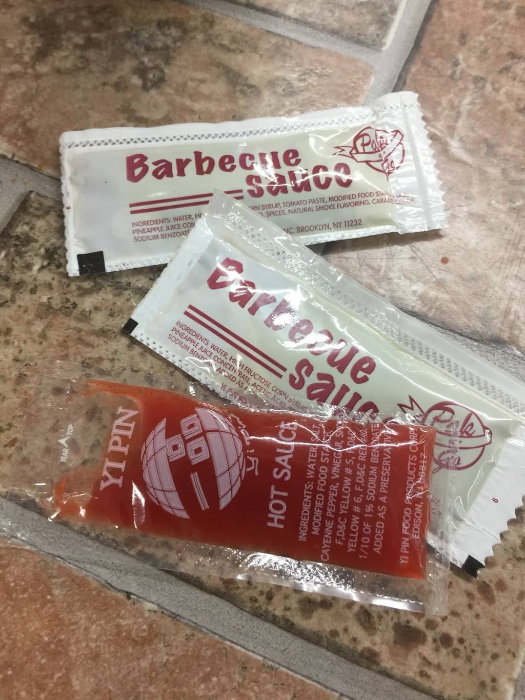 Pollo Gustoso de Campagne | restaurant | 3396 Rue Beaubien E, Montréal, QC H1X 1G6, Canada | 5147278363 OR +1 514-727-8363