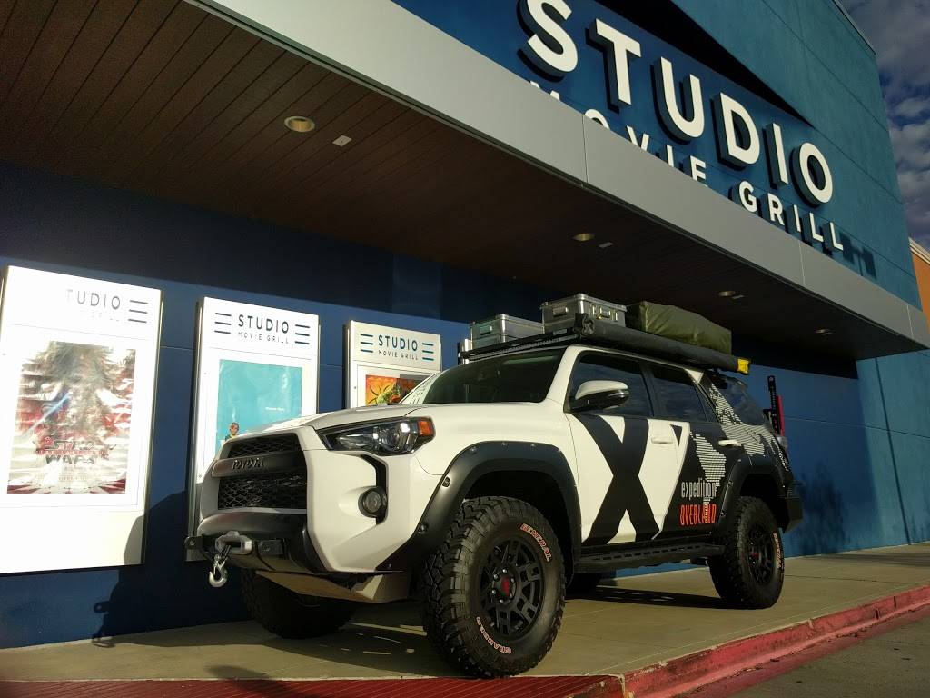 Studio Movie Grill- The Colony | restaurant | 4800 TX-121, The Colony, TX 75056, USA | 4694058530 OR +1 469-405-8530