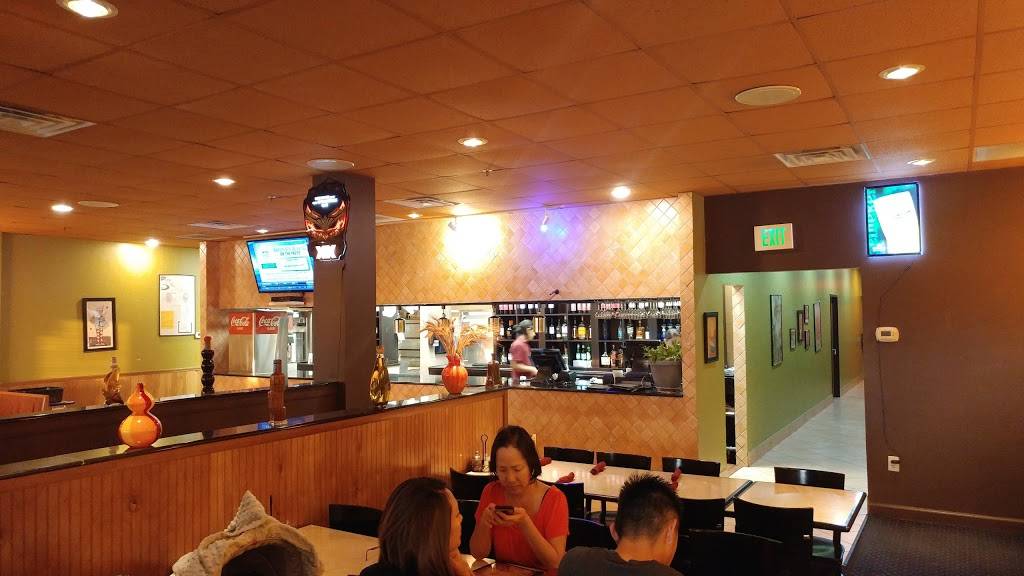 Bella Indian Italian Cuisine | restaurant | 7423 Van Dusen Rd, Laurel, MD 20707, USA | 3014906348 OR +1 301-490-6348