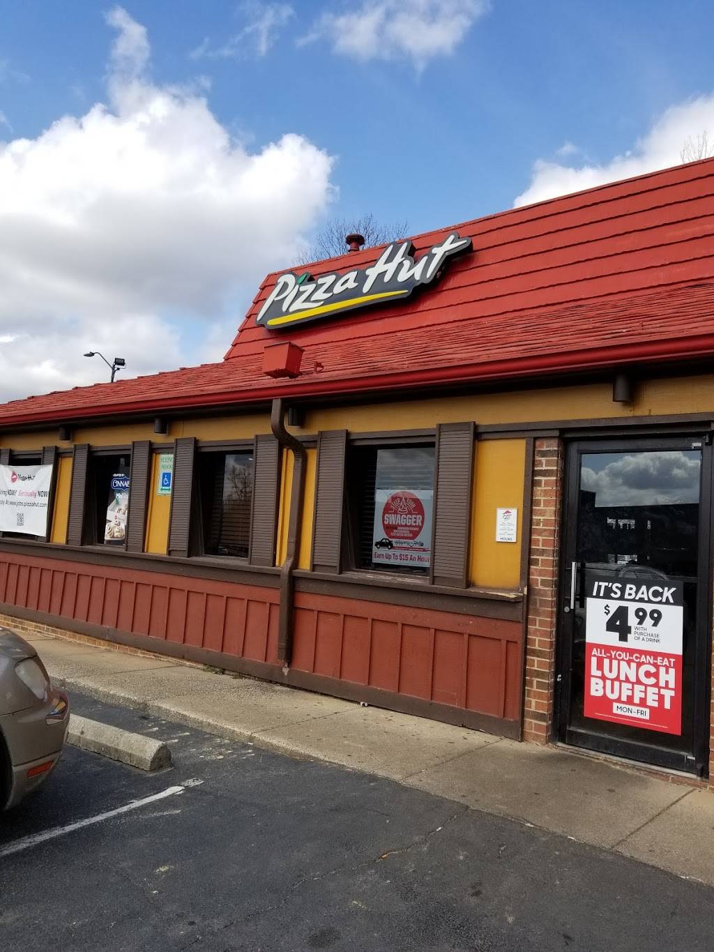 Pizza Hut | restaurant | 804 N Main St, High Point, NC 27262, USA | 3368416414 OR +1 336-841-6414