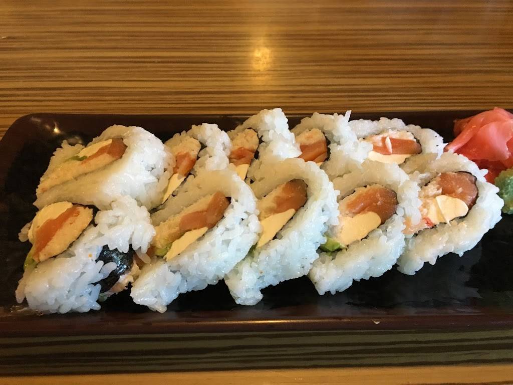 Maya Sushi Lounge | restaurant | 1512 E Champlain Dr #103, Fresno, CA 93720, USA | 5594341464 OR +1 559-434-1464