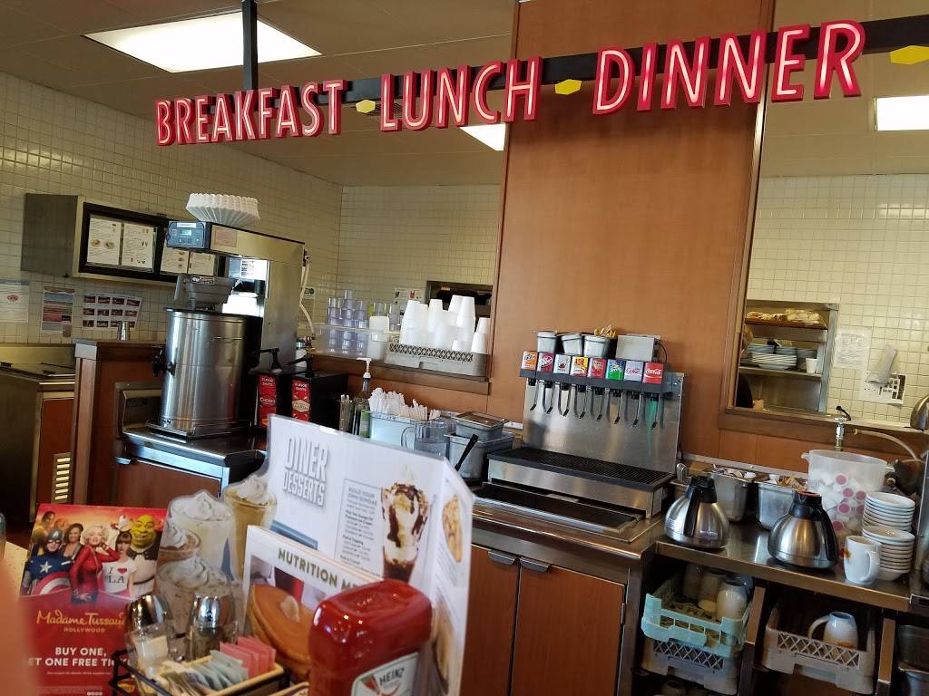 Dennys | restaurant | 2955 Van Buren Boulevard, Riverside, CA 92503, USA | 9513522994 OR +1 951-352-2994