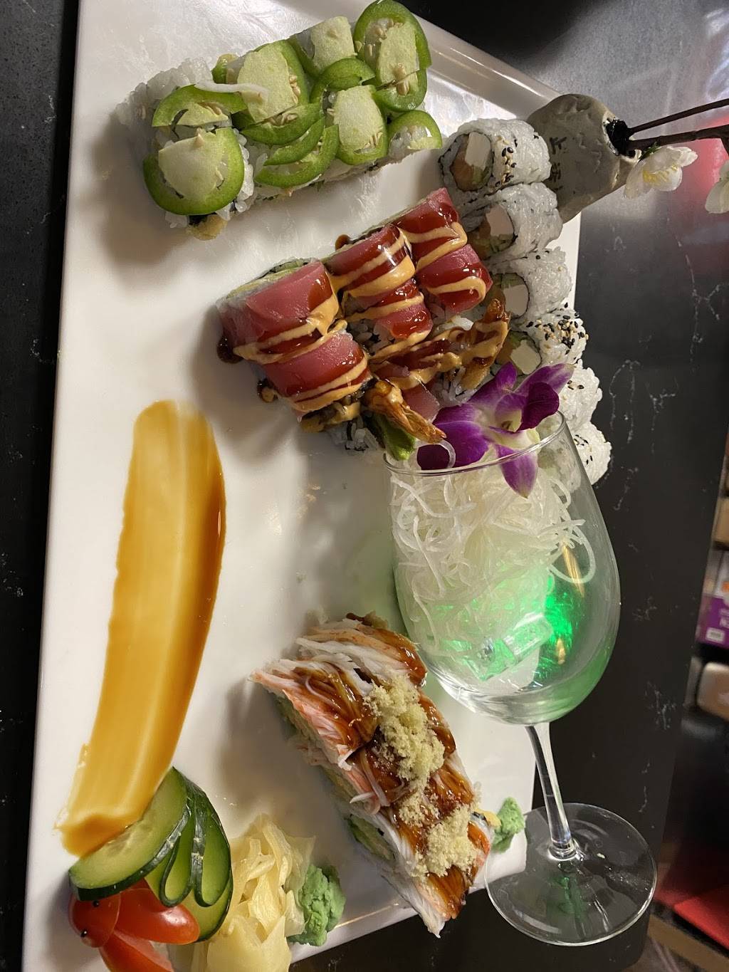 Red 8 Asian cuisine & sushi bar | restaurant | 1781 E Murray Holladay Rd, Salt Lake City, UT 84117, USA | 3853138838 OR +1 385-313-8838