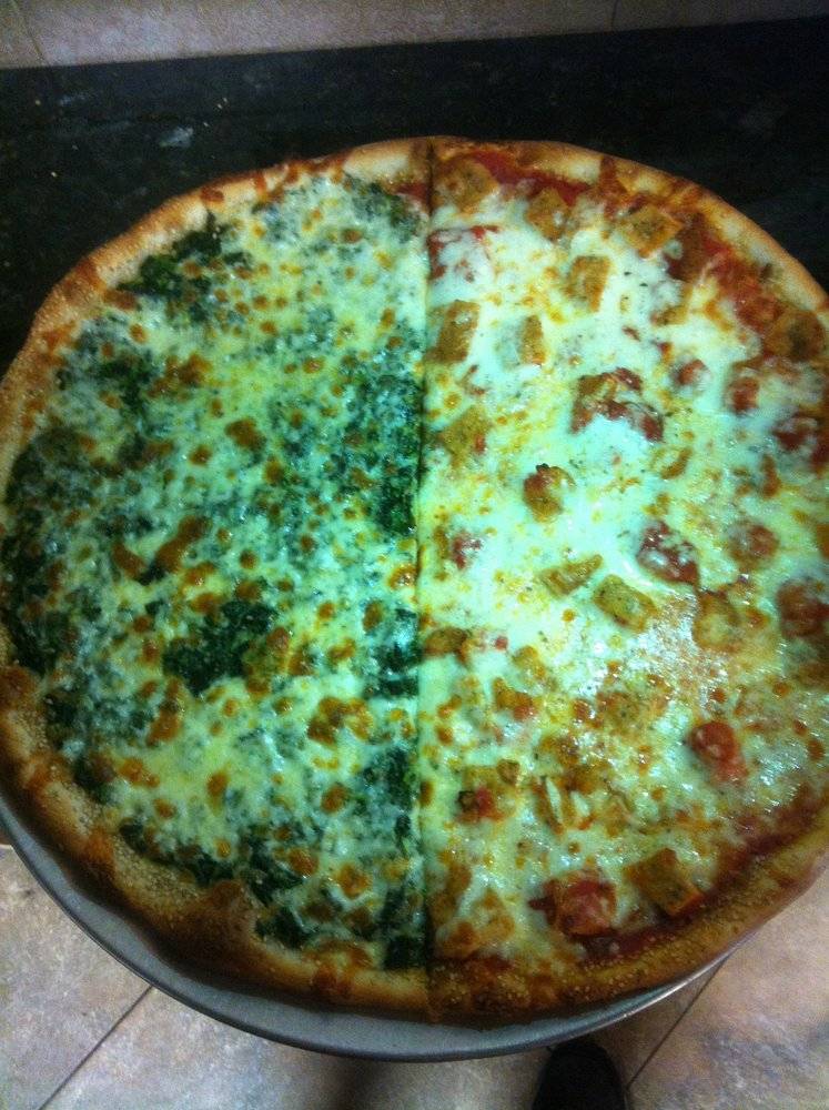 Amore Pizza | meal takeaway | 2 Hewitt Square, East Northport, NY 11731, USA | 6317549713 OR +1 631-754-9713