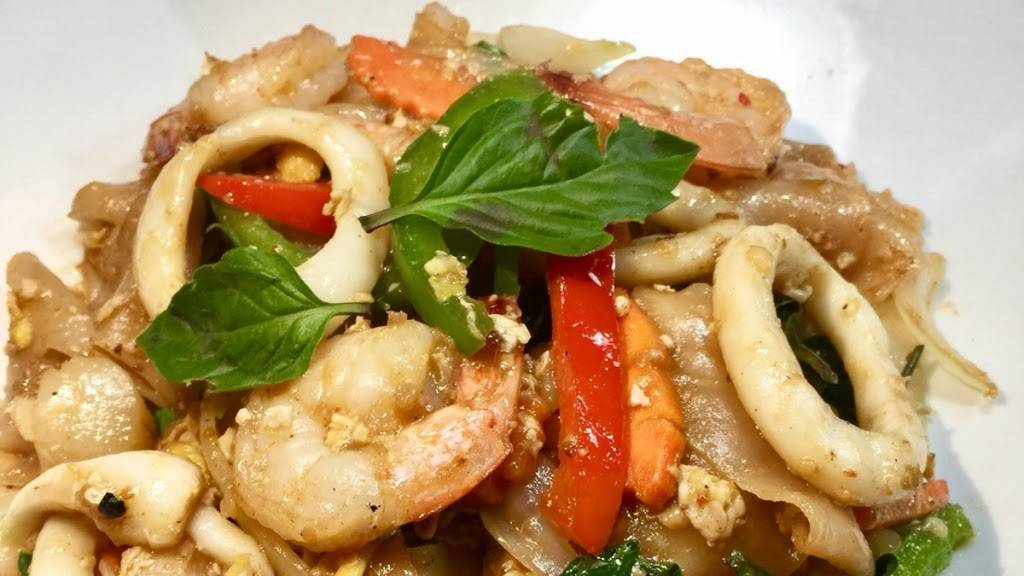 Roy Thai | restaurant | 295 Strand St, St Helens, OR 97051, USA | 5034105155 OR +1 503-410-5155