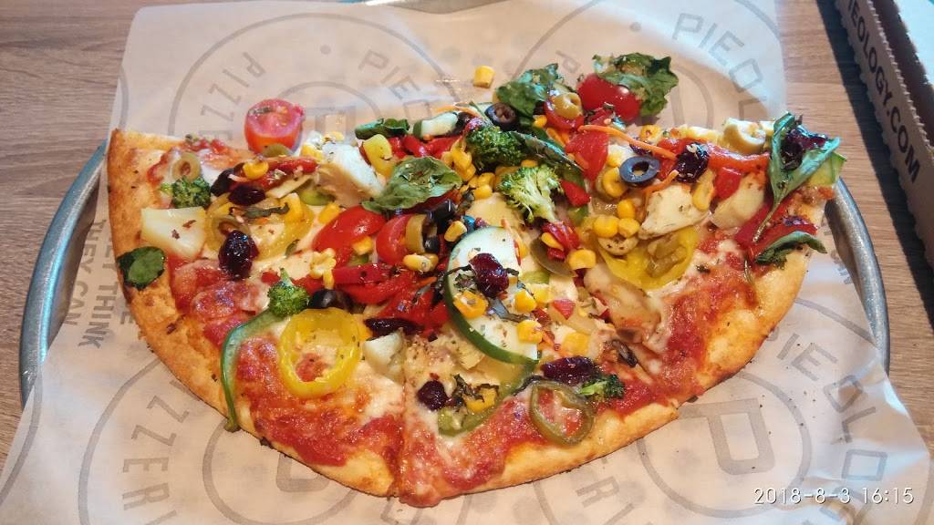 Pieology Pizzeria | restaurant | 6785 Houston Rd #300, Florence, KY 41042, USA | 8592824397 OR +1 859-282-4397