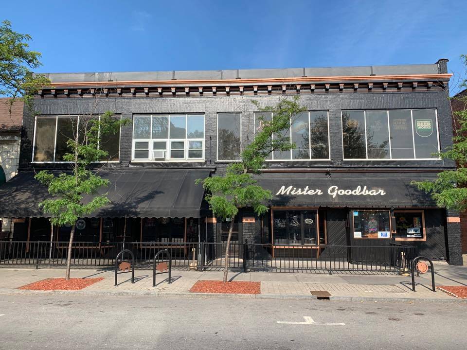 Mr. Goodbar | restaurant | 1110 Elmwood Ave, Buffalo, NY 14222, USA | 7168824000 OR +1 716-882-4000