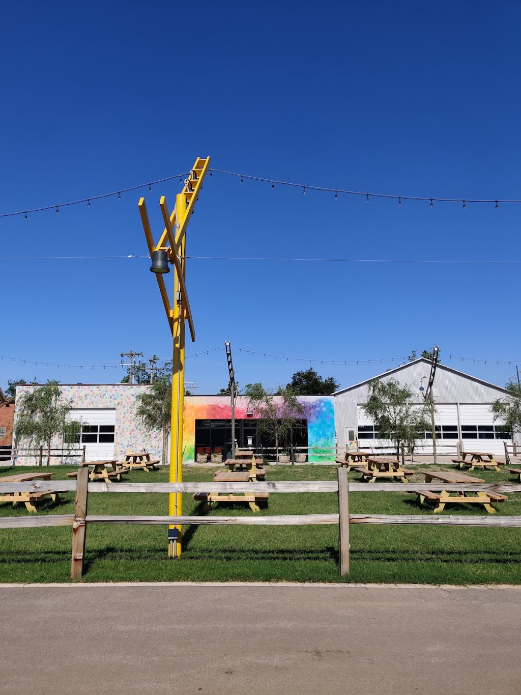 Fair-Weather Friend | restaurant | 314 N Klein Ave, Oklahoma City, OK 73106, USA | 4059346668 OR +1 405-934-6668