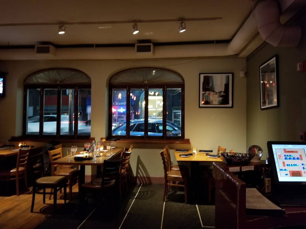 Devlins | restaurant | 332 Washington St, Brighton, MA 02135, USA | 6177798822 OR +1 617-779-8822