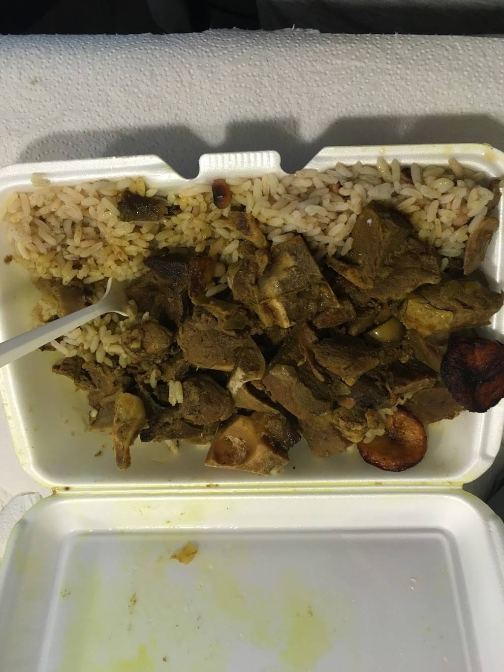 Irie Bites Cafe | restaurant | 91 Wellington St, London, ON N6B 2K5, Canada | 5198584743 OR +1 519-858-4743