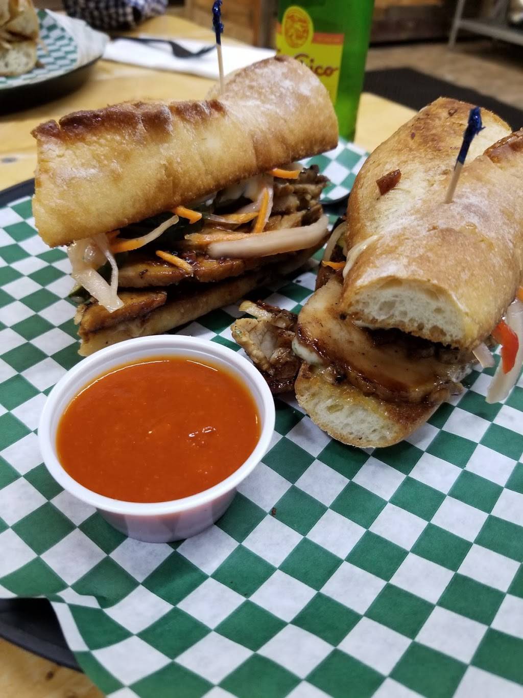 GrassRoots Kitchen | restaurant | 2109 S Edgefield Ave, Dallas, TX 75224, USA | 9727077226 OR +1 972-707-7226