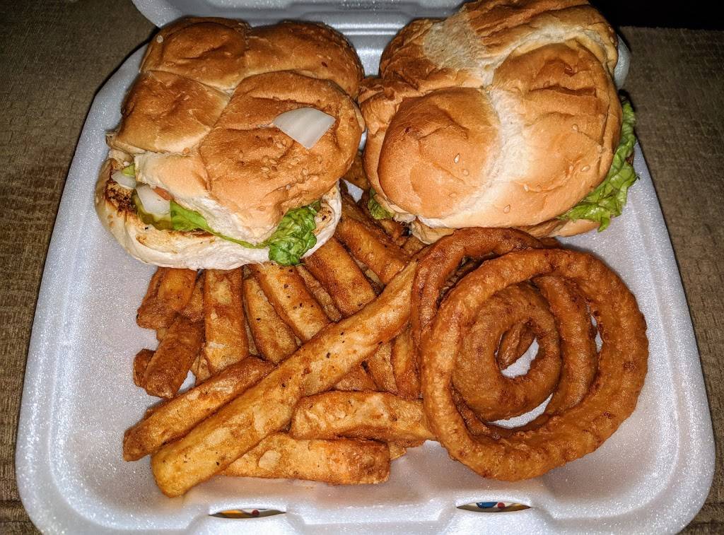 Deliworks & Pizzaria | restaurant | 3637, 62 Montvale Ave, Stoneham, MA 02180, USA | 7814387955 OR +1 781-438-7955