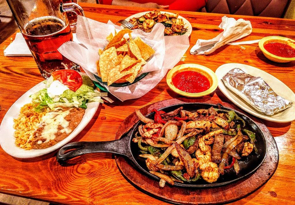 Pueblas Mexican Restaurant | restaurant | 123 W Haynes St, Sandersville, GA 31082, USA | 4785219006 OR +1 478-521-9006