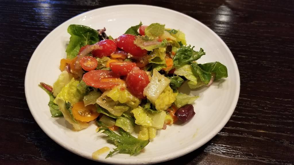 Carrabbas Italian Grill | restaurant | 4765 S 76th St, Greenfield, WI 53220, USA | 4142824158 OR +1 414-282-4158