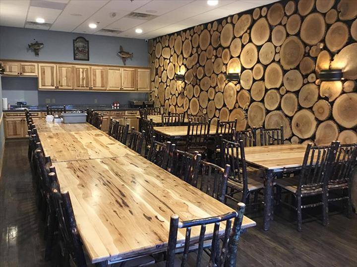 Lucky’s At The Lodge | restaurant | S74W17096 Janesville Rd, Muskego, WI 53150, USA | 4142358566 OR +1 414-235-8566